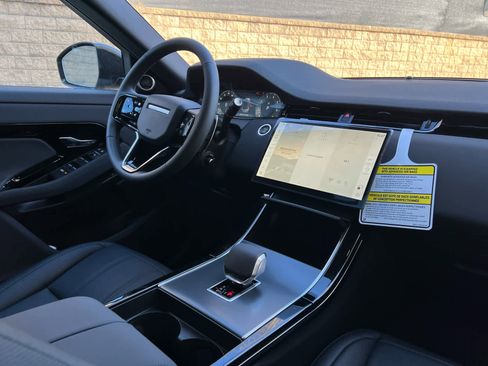 Used 2026 Land Rover Range Rover Evoque S image 13