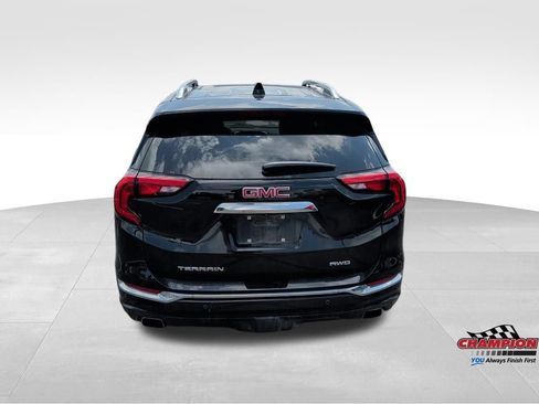 Used 2020 GMC Terrain Denali w/ Denali Premium Package AWD/4WD image 10