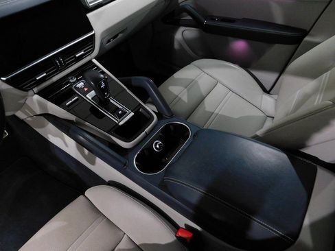 Used 2021 Porsche Cayenne GTS image 68