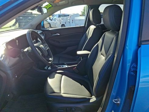 Certified 2025 Buick Encore GX Sport Touring w/ Advanced Technology Package AWD/4WD image 13