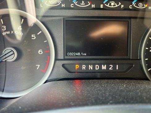 Used 2017 Ford F150 XLT w/ Equipment Group 301A Mid RWD image 16