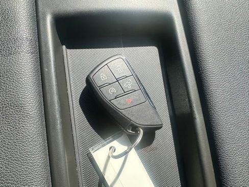 Used 2024 Chevrolet Silverado 1500 LT AWD/4WD image 15