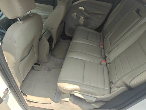 Used 2014 Ford Escape Titanium FWD image 16