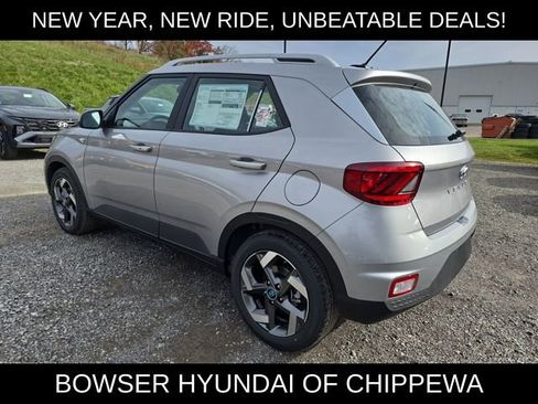 New 2026 Hyundai Venue SEL image 3