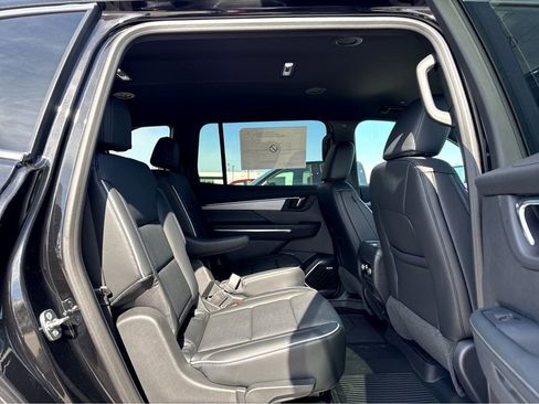 New 2026 Buick Enclave Preferred w/ LPO, Floor Liner Package AWD/4WD image 6