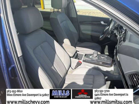 Used 2020 Audi Q5 2.0T Premium w/ Convenience Package AWD/4WD image 21