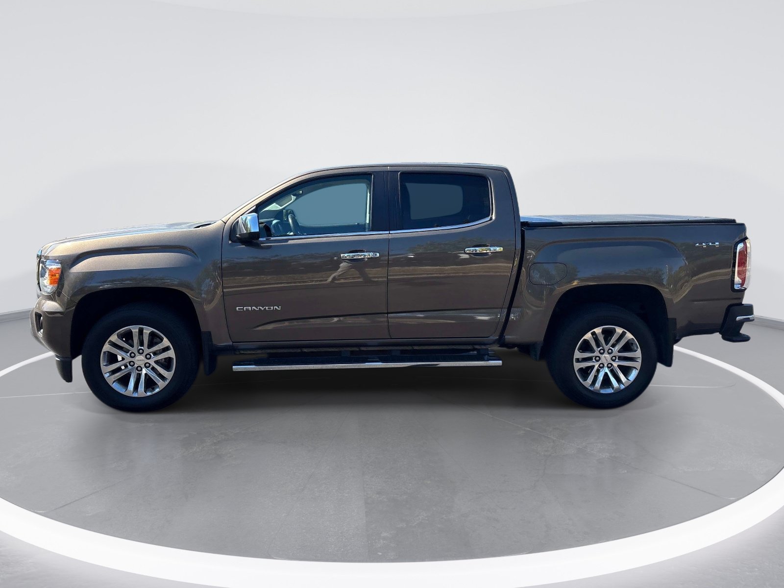 Used 2015 GMC Canyon SLT w/ Driver Alert Package AWD/4WD image 5