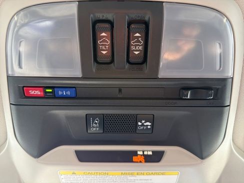 Certified 2023 Subaru Crosstrek 2.0i Premium image 51