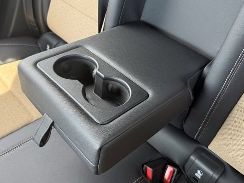 New 2026 Chevrolet Equinox ACTIV w/ Safety and Technology Package image 29