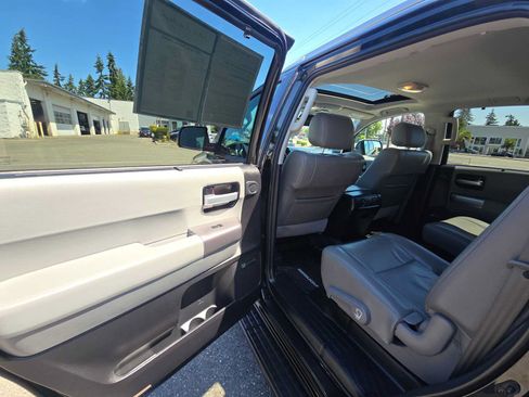 Certified 2020 Toyota Sequoia Limited w/ Safety & Convenience Package AWD/4WD image 15