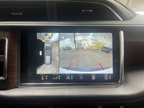 Certified 2023 GMC Yukon Denali Ultimate AWD/4WD image 15