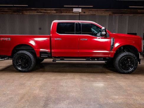 Used 2024 Ford F250 Lariat w/ Chrome Package AWD/4WD image 11