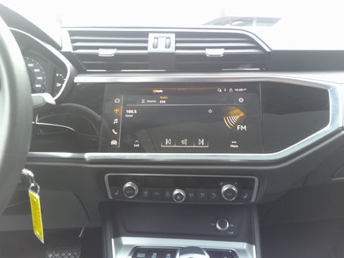 Used 2025 Audi Q3 2.0T Premium AWD/4WD image 21