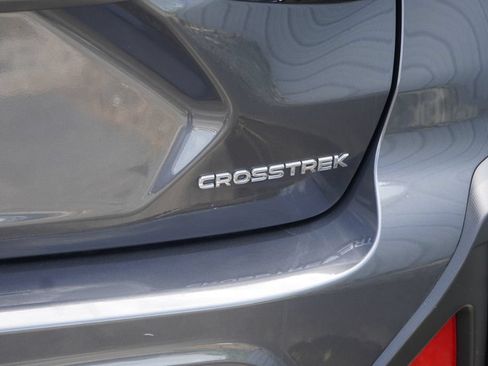 Used 2024 Subaru Crosstrek 2.0i Premium AWD/4WD image 8