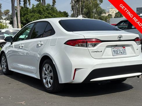 Used 2021 Toyota Corolla LE image 6