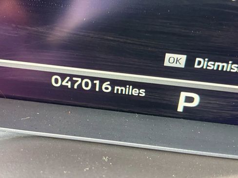 Used 2022 Mitsubishi Outlander SEL image 49