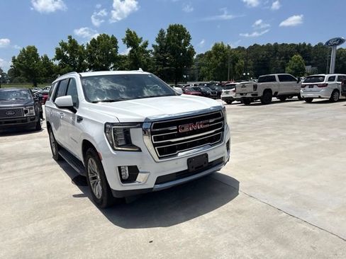 Used 2021 GMC Yukon SLT RWD image 2