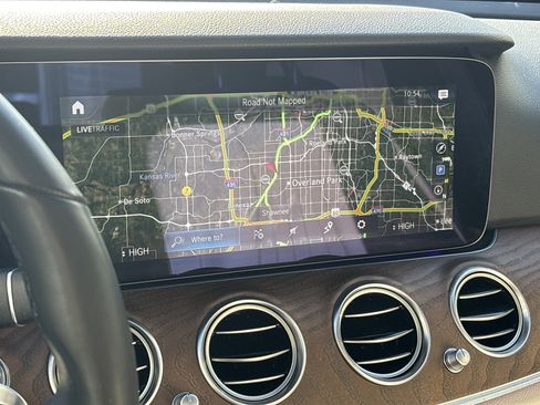 Used 2023 Mercedes-Benz E 350 4MATIC Sedan image 24