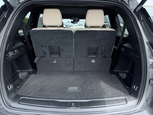 Used 2023 Jeep Grand Cherokee L Limited AWD/4WD image 10