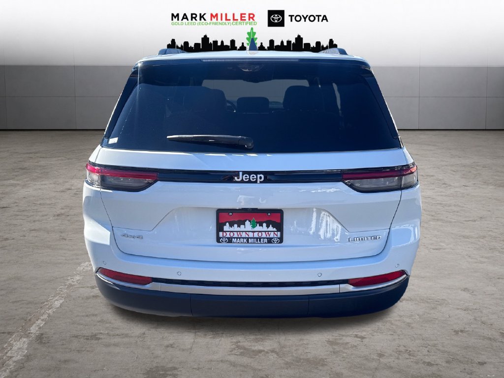 Used 2026 Jeep Grand Cherokee Limited w/ Luxury Tech Group II AWD/4WD image 4