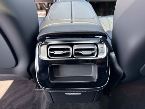New 2025 Mercedes-Benz S 63 AMG S image 13
