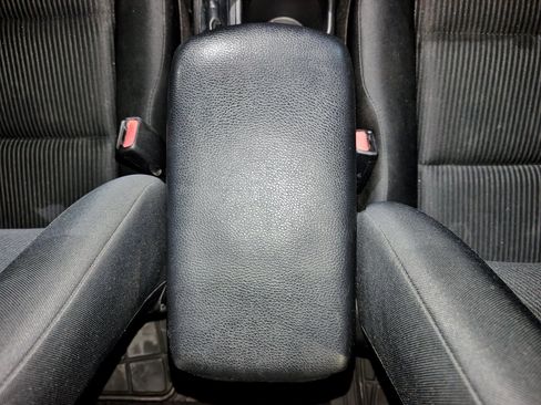 Used 2014 Toyota RAV4 LE AWD/4WD image 38