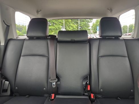 Used 2019 Toyota 4Runner TRD Off-Road Premium AWD/4WD image 33
