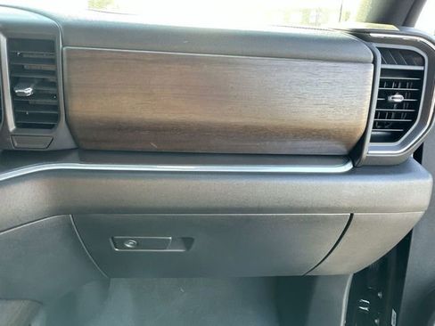 Certified 2025 Chevrolet Silverado 1500 High Country w/ Midnight Edition AWD/4WD image 30
