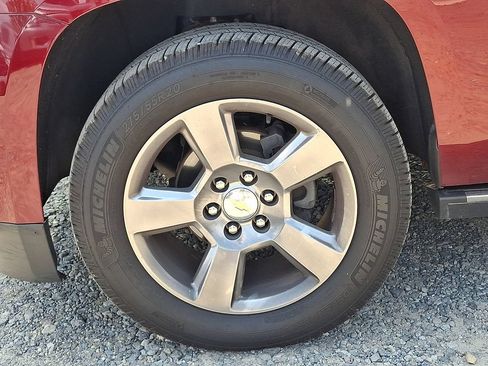 Used 2019 Chevrolet Tahoe Premier AWD/4WD image 35