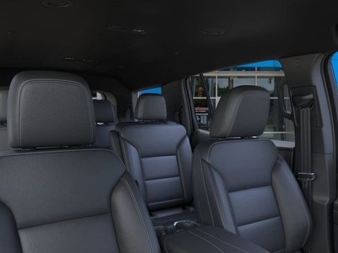 New 2026 Chevrolet Traverse LT w/ Driver Confidence Package image 24
