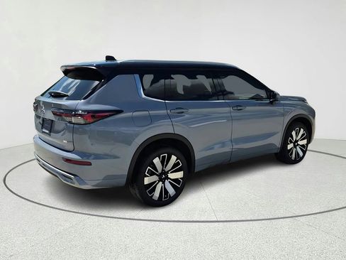 New 2025 Mitsubishi Outlander SEL image 5