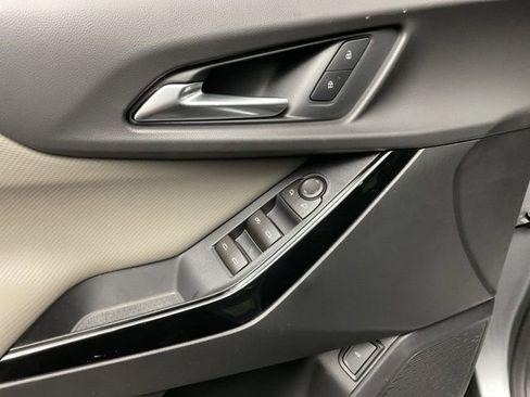 New 2026 Chevrolet Equinox LT w/ Convenience Package II FWD image 10