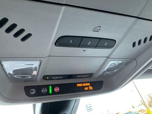 Used 2024 Chevrolet Blazer LT w/ Convenience Package image 27