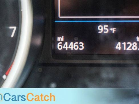 Used 2021 Volkswagen Tiguan SE FWD image 32
