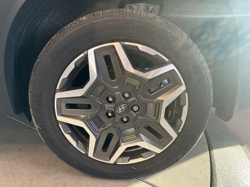 Used 2022 Hyundai Santa Fe Limited AWD/4WD image 25