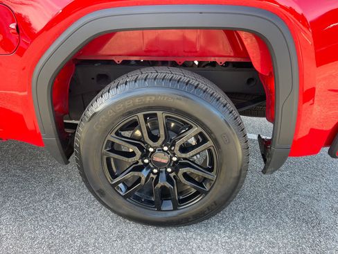 Used 2024 GMC Sierra 1500 Elevation image 9