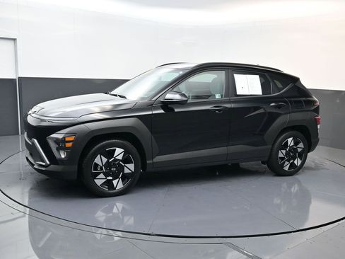 Certified 2025 Hyundai Kona SEL image 7