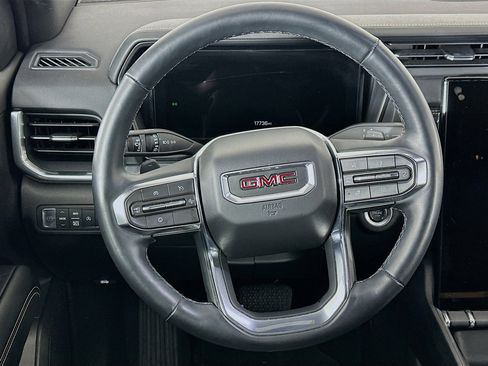 Used 2025 GMC Terrain Elevation image 18