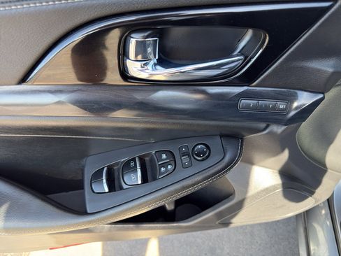 Used 2022 Nissan Maxima Platinum w/ Sport Mat Group FWD image 9