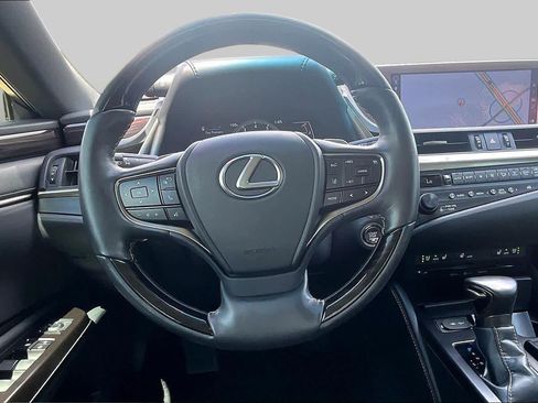 Used 2019 Lexus ES 350 w/ Premium Package FWD image 6