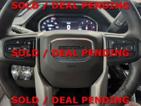 Used 2025 GMC Sierra 2500 Denali w/ Denali Reserve Package AWD/4WD image 9
