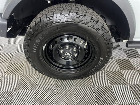Used 2023 Ford Bronco Black Diamond image 30