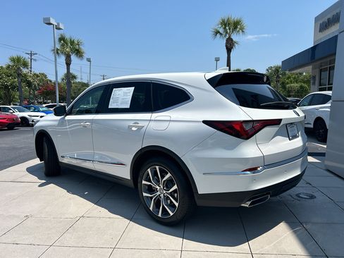 Certified 2024 Acura MDX FWD w/ Technology Package image 5