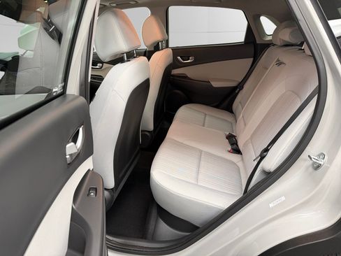 Used 2023 Hyundai Kona SEL w/ Convenience Package image 13