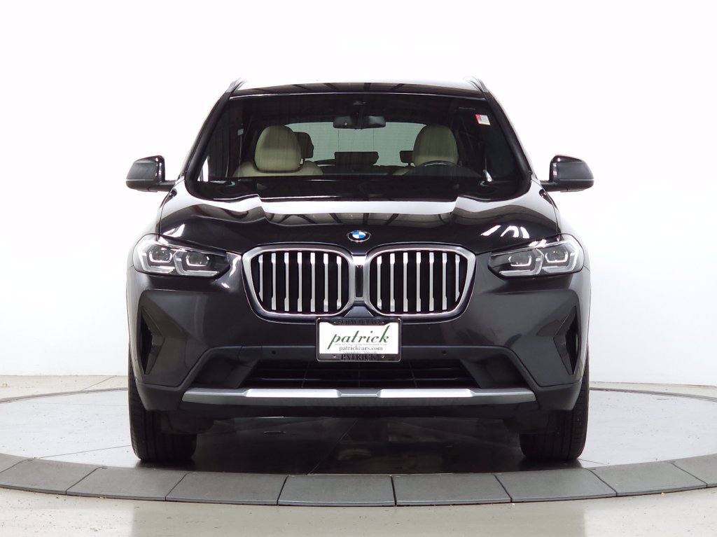 Used 2022 BMW X3 xDrive30i AWD/4WD image 2