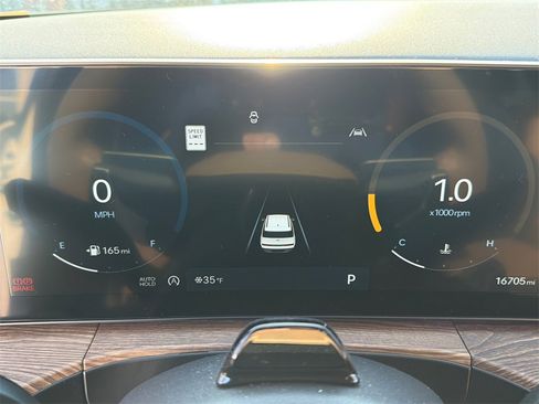 Used 2024 Hyundai Santa Fe Limited image 27