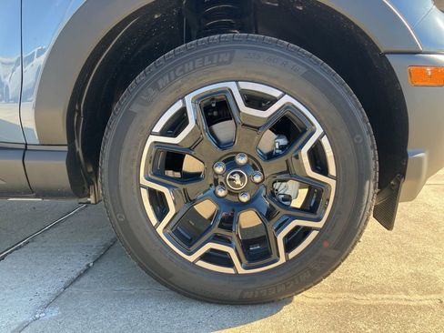 New 2025 Ford Bronco Sport Outer Banks image 10