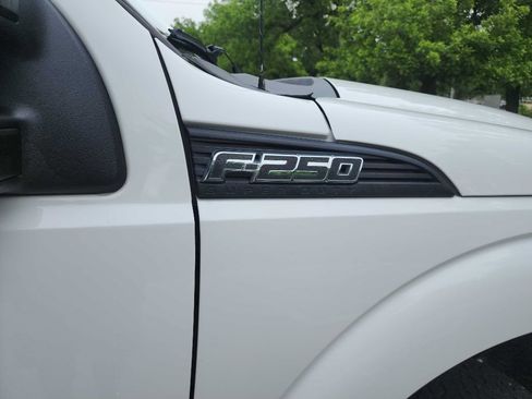 Used 2016 Ford F250 XL w/ Power Equipment Group AWD/4WD image 15