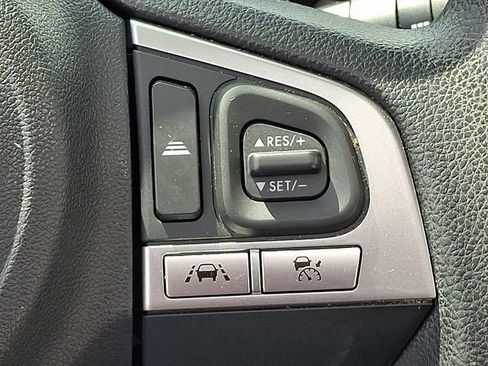 Used 2018 Subaru Forester 2.5i Premium AWD/4WD image 23