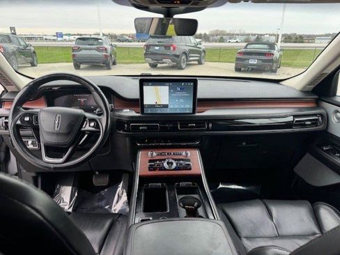 Used 2021 Lincoln Aviator Grand Touring w/ Equipment Group 302A AWD/4WD image 30